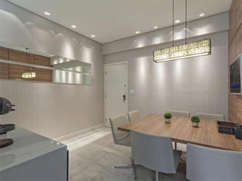 A decoração em escritórios com espaço reduzido
